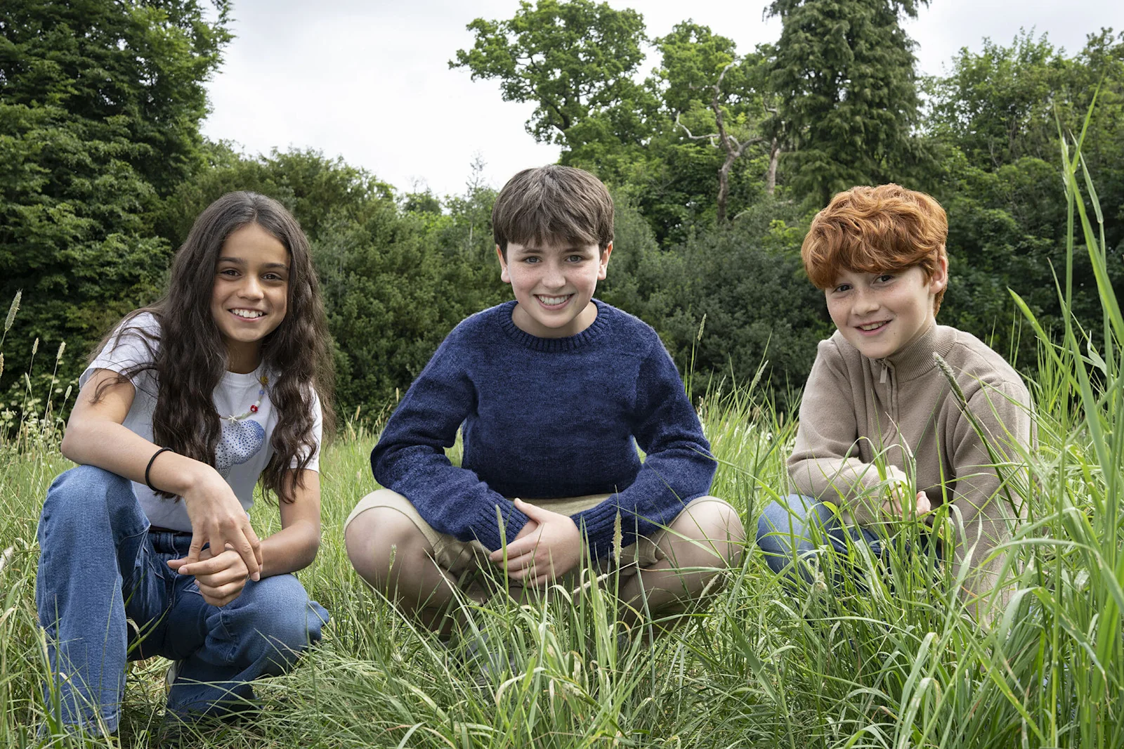 Dominic McLaughlin, Arabella Stanton e Alastair Stout, o novo trio de Harry Potter