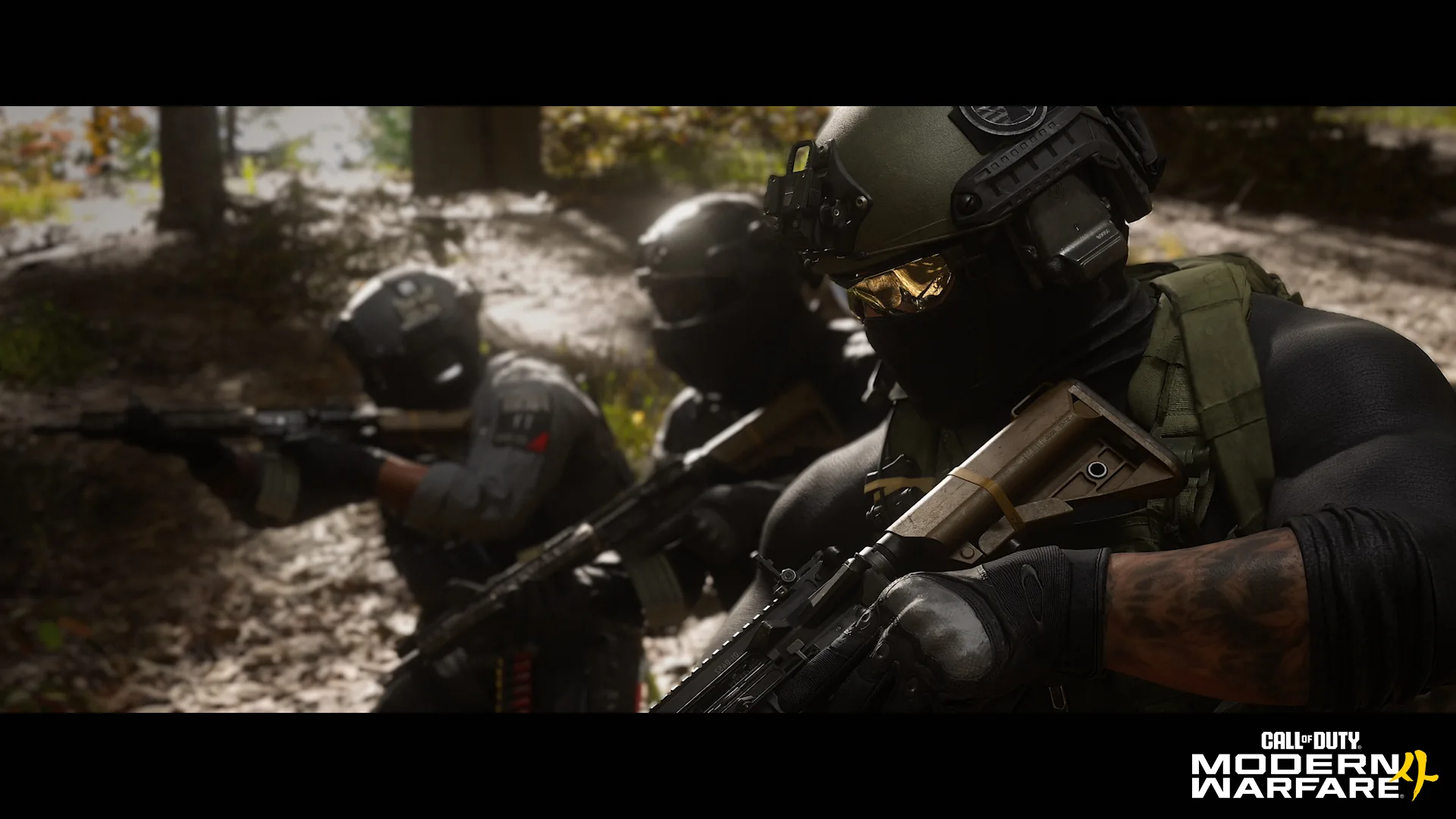 Operadores em combate no multiplayer de Call of Duty Modern Warfare 4